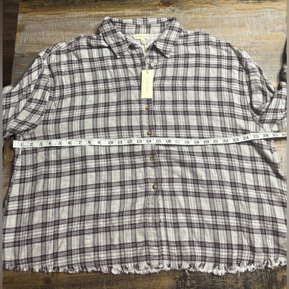 Gilded intent frayed hem Plaid Button-Up Women’s Top - Picture 6 of 9